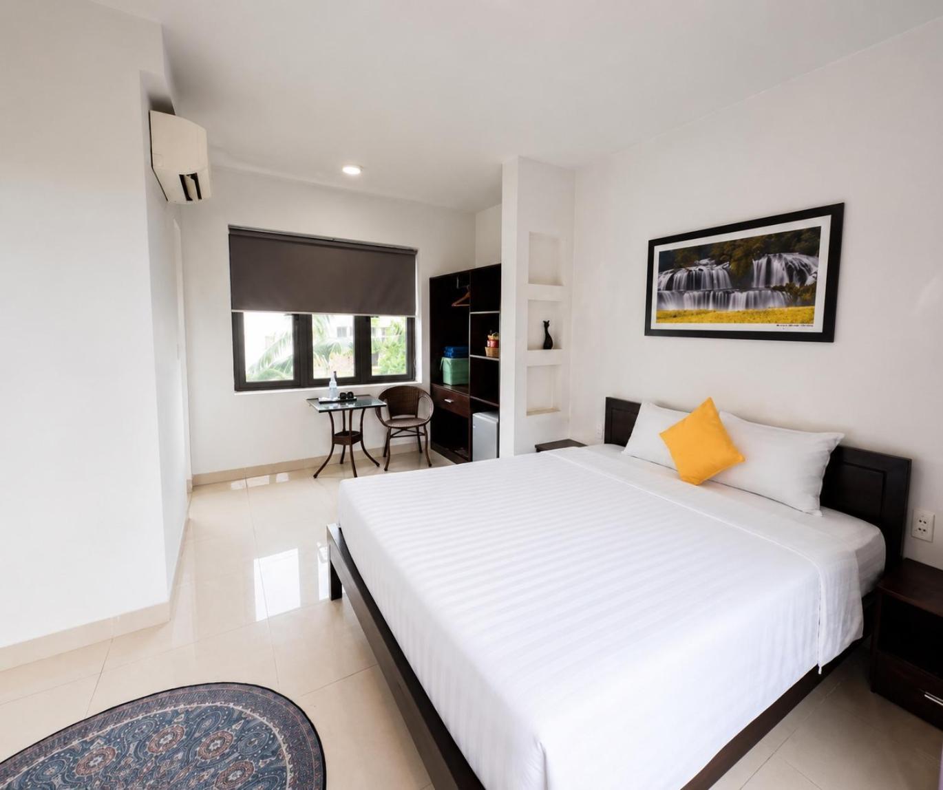 Deluxe Double Room Pool View